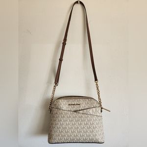 Michael Kors JST Medium Dome Crossbody Bag